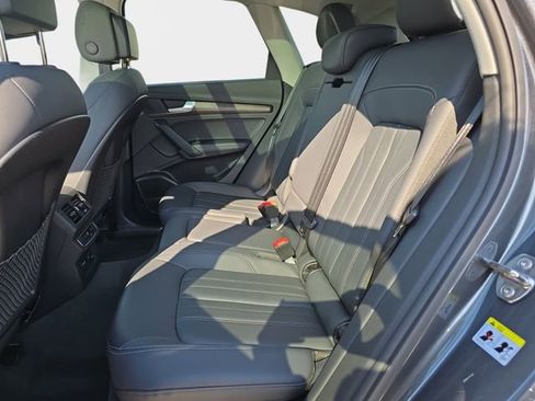 Used 2023 Audi Q5 2.0T Premium Plus AWD/4WD image 17
