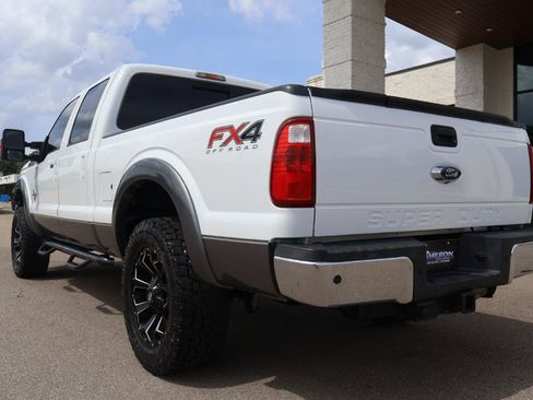 Used 2014 Ford F250 Lariat w/ Lariat Ultimate Package AWD/4WD image 3