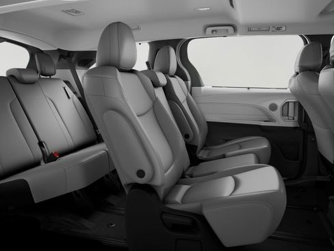 New 2026 Toyota Sienna XLE FWD image 7