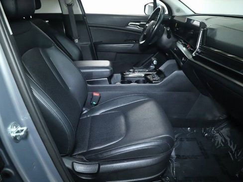 Used 2023 Kia Sportage EX FWD image 36