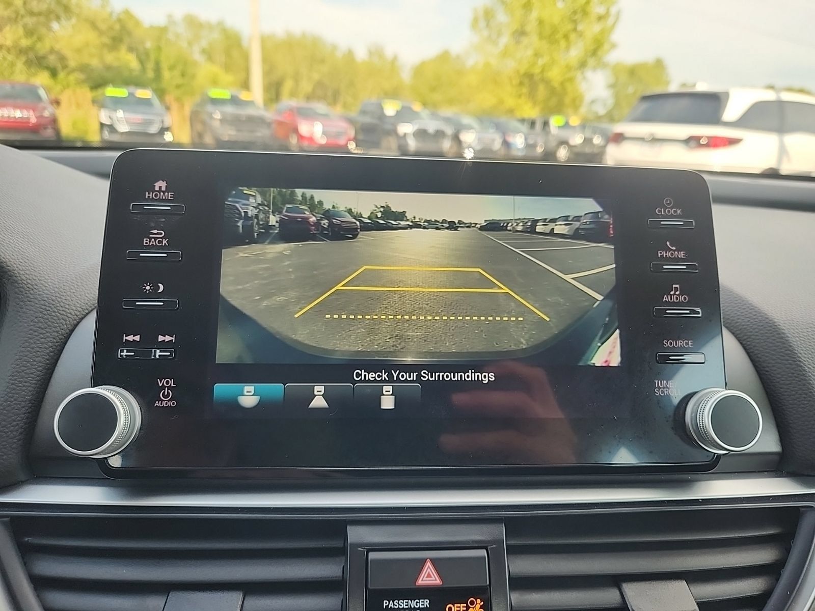 Used 2022 Honda Accord LX image 27