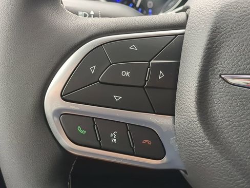 New 2026 Chrysler Pacifica Select image 22