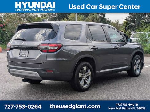 Used 2024 Honda Pilot EX-L image 5