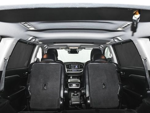 Used 2019 Toyota Highlander SE AWD/4WD image 64
