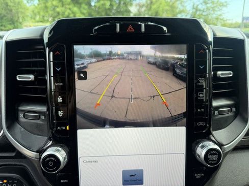Used 2023 RAM 1500 Big Horn AWD/4WD image 14