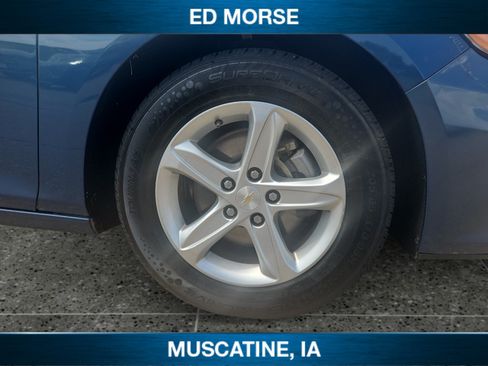 Certified 2024 Chevrolet Malibu LT FWD image 12