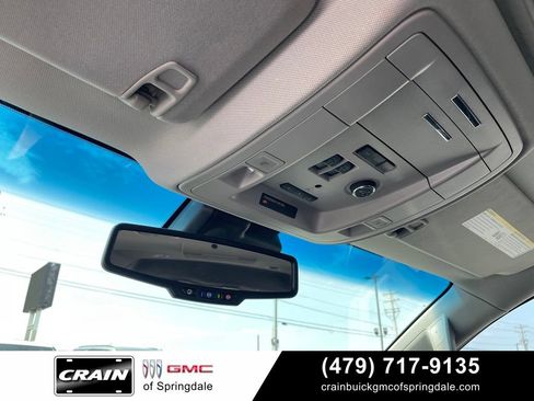 Used 2018 GMC Yukon Denali w/ Open Road Package AWD/4WD image 21