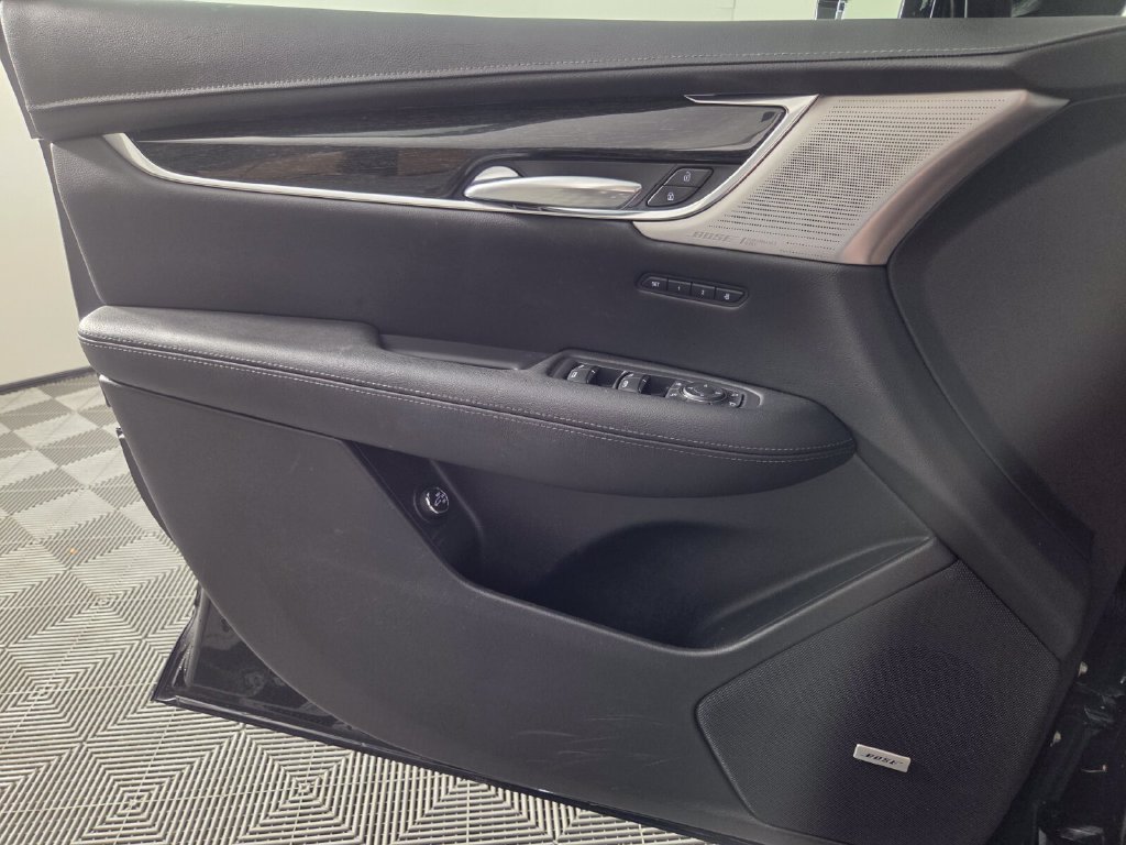 Used 2021 Cadillac XT5 Premium Luxury w/ LPO, Floor Liner Package AWD/4WD image 18