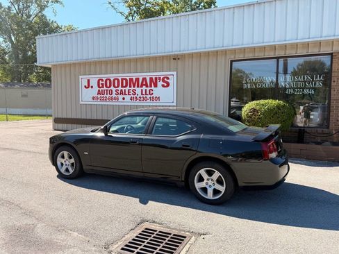 Used 2009 Dodge Charger SXT w/ Leather Interior Group RWD image 1