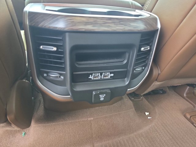 Used 2020 RAM 1500 Laramie RWD image 17