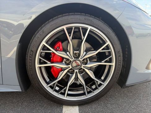 Used 2024 Chevrolet Corvette Stingray Premium Conv w/ Battery Protection Package image 9