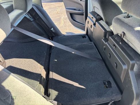 Used 2015 Chevrolet Impala LT w/ LT Sunroof Package image 27