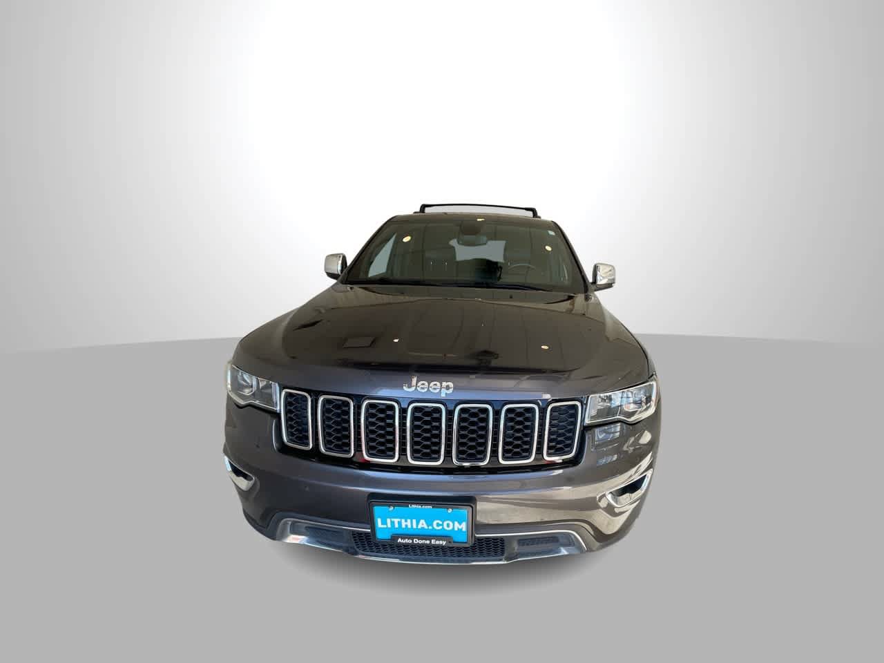 Used 2019 Jeep Grand Cherokee Limited AWD/4WD image 3