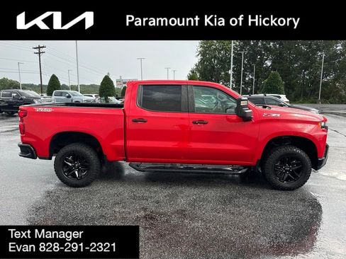 Used 2021 Chevrolet Silverado 1500 LT Trail Boss w/ Bed Protection Package AWD/4WD image 8