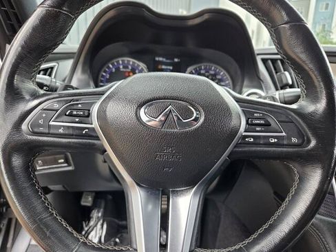 Used 2017 INFINITI Q60 Red Sport 400 RWD image 12