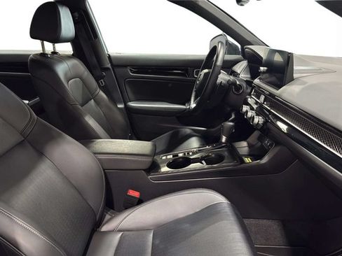 Used 2024 Honda Civic Sport Touring image 8