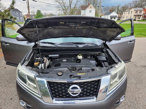 Used 2015 Nissan Pathfinder SV AWD/4WD image 13