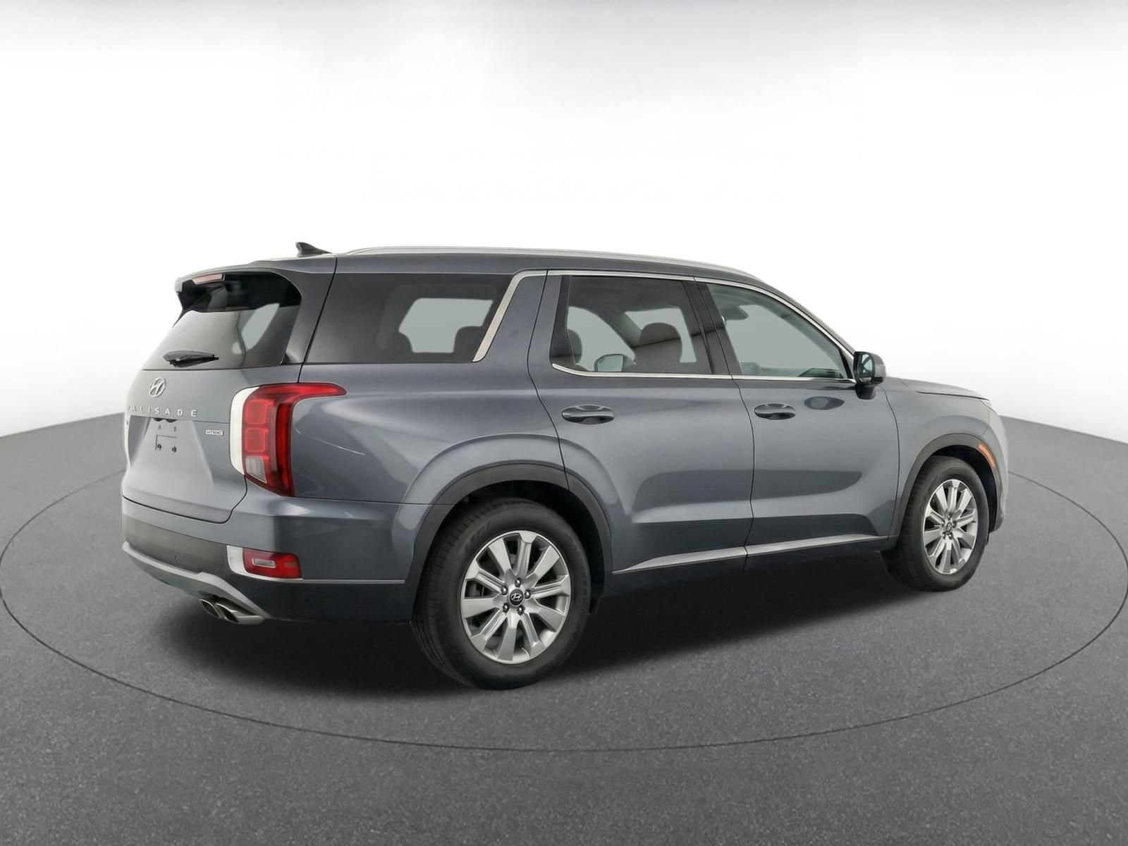 Used 2025 Hyundai Palisade SEL FWD image 8