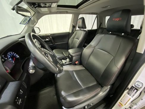 Certified 2018 Toyota 4Runner TRD Off-Road Premium image 10