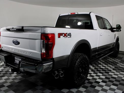 Used 2017 Ford F350 Lariat w/ Lariat Value Package AWD/4WD image 8