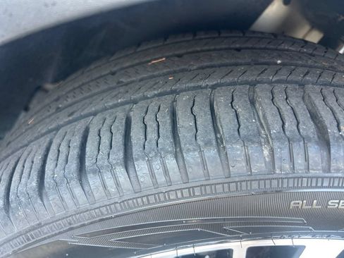 Used 2016 Ford Explorer Platinum AWD/4WD image 33