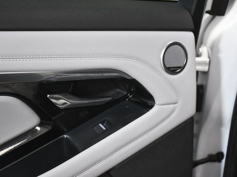 Used 2022 Land Rover Range Rover Evoque SE image 15