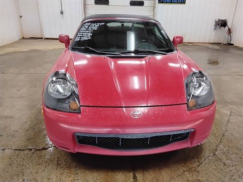 Used 2000 Toyota MR2 image 7