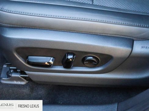 Used 2025 Lexus RZ 300e image 21