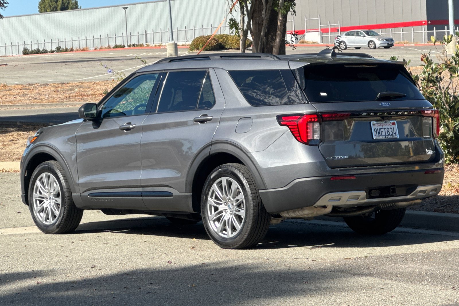 Certified 2026 Ford Explorer Active w/ Active Comfort Package AWD/4WD image 5
