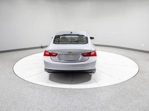 Used 2018 Chevrolet Malibu LS image 28