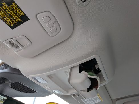 Used 2025 Ford Escape SE w/ PHEV Premium Package FWD image 35
