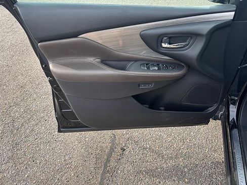 Used 2017 Nissan Murano SL w/ SL Technology Package AWD/4WD image 18