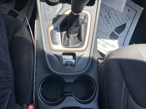 Used 2014 Jeep Cherokee Latitude image 17