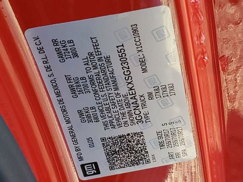 Certified 2025 Chevrolet Silverado 1500 W/T image 36