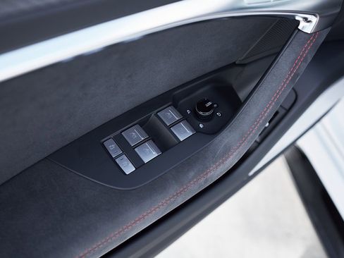 Used 2024 Audi RS 7 Performance w/ Black Optic Package image 33