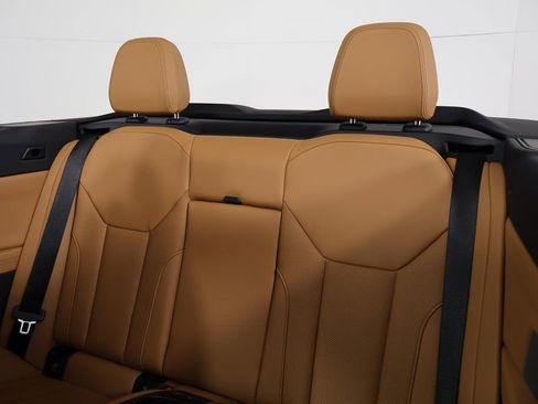 Used 2025 BMW M440i Convertible w/ Premium Package image 12