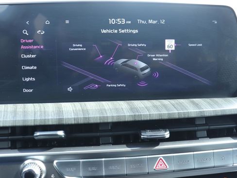 Used 2025 Kia Telluride EX image 37