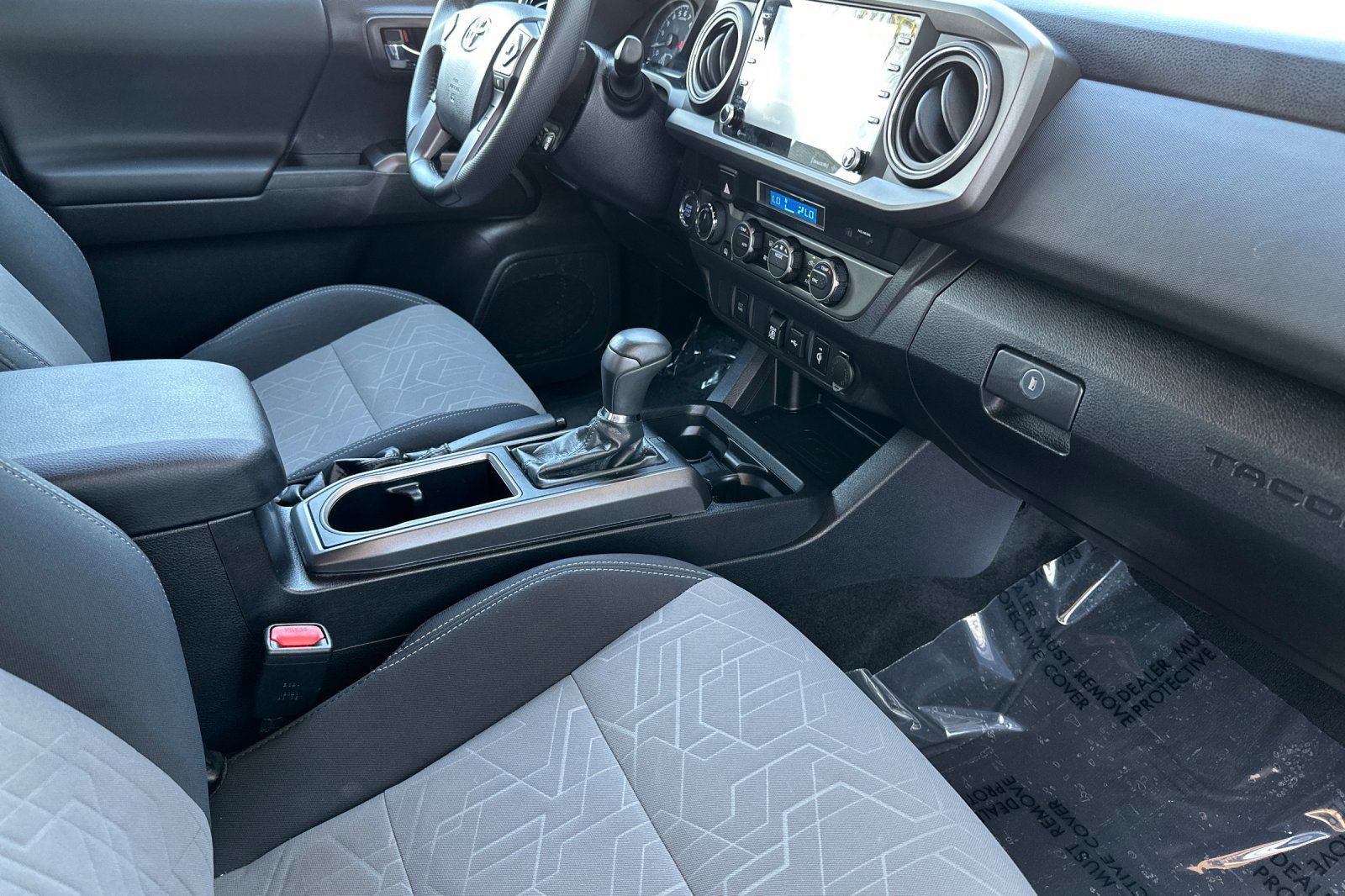 Used 2023 Toyota Tacoma TRD Sport AWD/4WD image 16