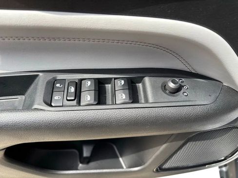 Used 2023 Jeep Compass Limited AWD/4WD image 23