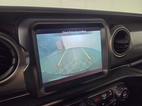 Used 2021 Jeep Wrangler Unlimited Sport AWD/4WD image 12