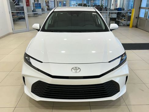 New 2026 Toyota Camry LE AWD/4WD image 3