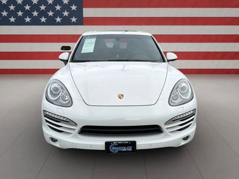 Used 2014 Porsche Cayenne Platinum Edition image 8