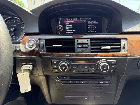 Used 2011 BMW 328i xDrive Sedan AWD/4WD image 30