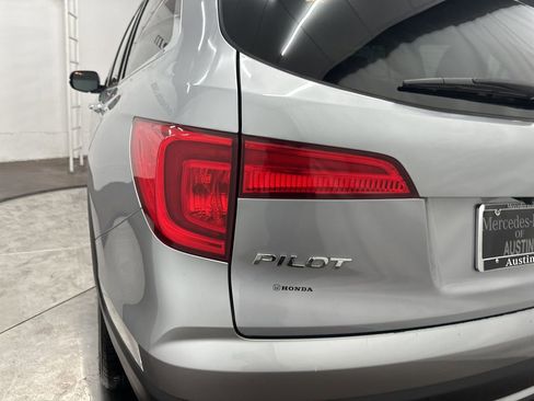 Used 2017 Honda Pilot Touring image 33