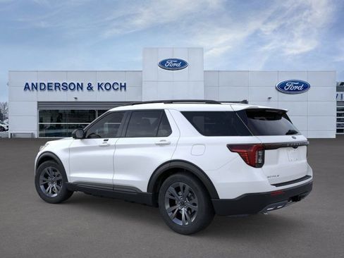 Used 2026 Ford Explorer Active w/ Active Comfort Package AWD/4WD image 3