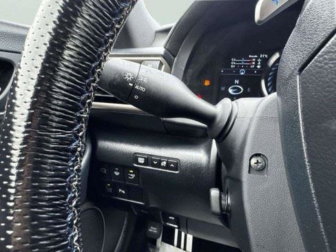 Used 2017 Lexus RC F RWD image 33