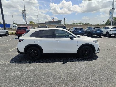 New 2027 Honda HR-V Sport image 7