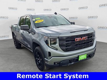 Used 2025 GMC Sierra 1500 Elevation