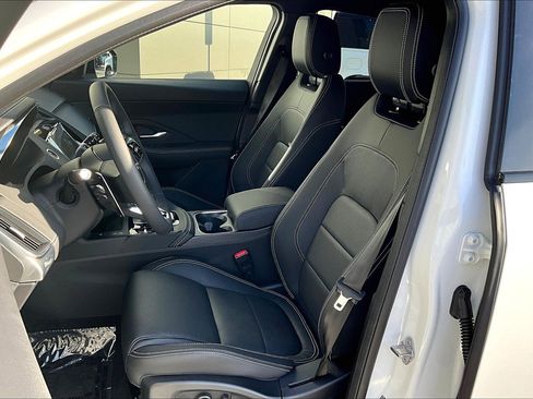 New 2024 Jaguar E-PACE R-Dynamic SE image 9