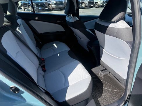 Used 2018 Toyota Prius Two w/ Prius Two Safety Plus Package FWD image 19